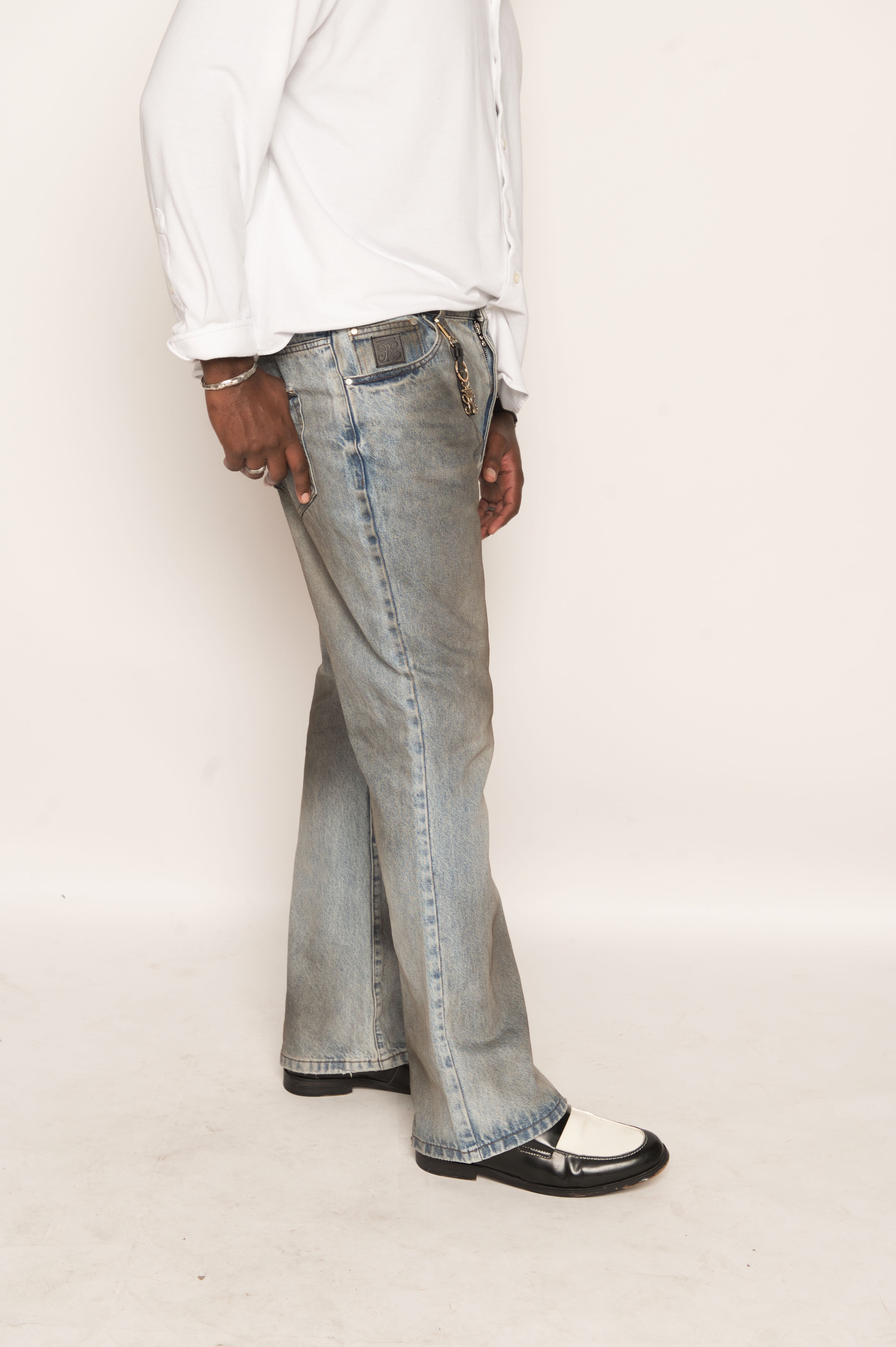 Men’s Fitted Flare Jeans