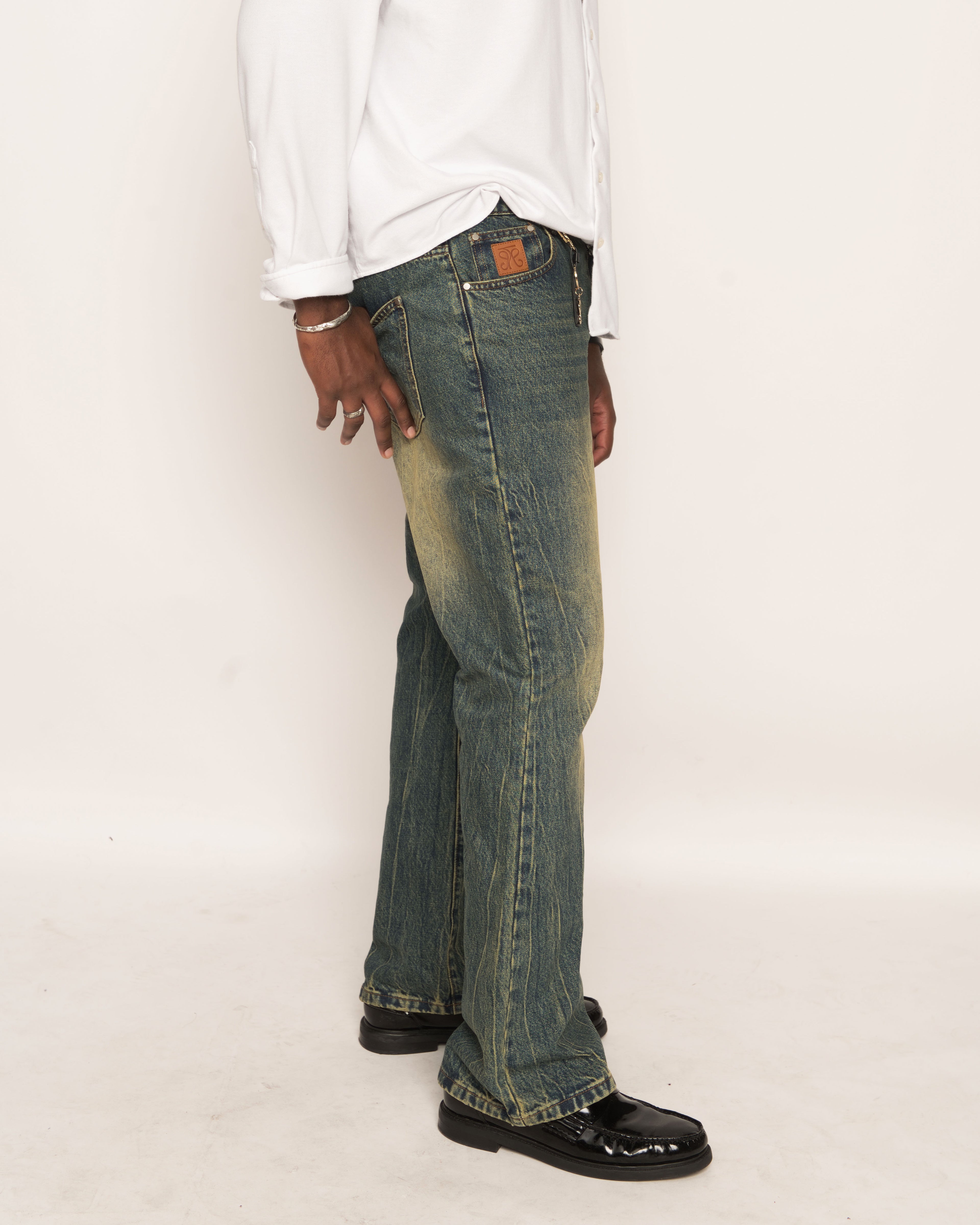Men’s Fitted Flare Jeans